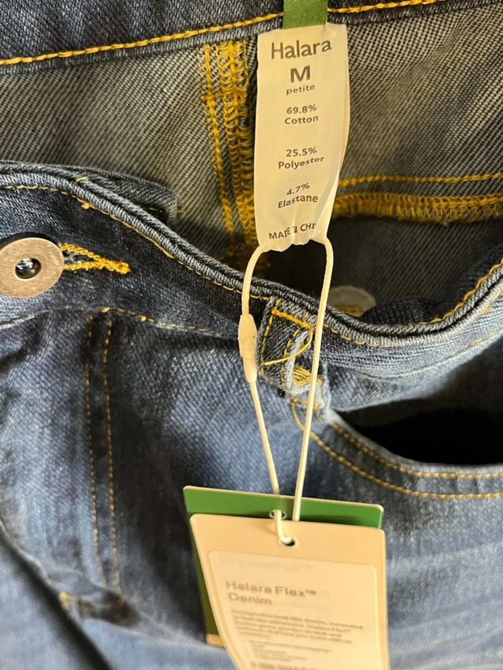 NWT HALARA Meduim Petite Women's Indigo Wide-Leg Cuffed Crop Blue Jeans - Picture 4 of 5